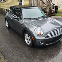 2010 Mini Cooper 