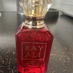Kayali perfume