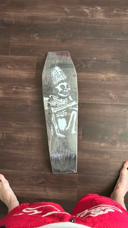 Skateboard without trucks and wheels brand new in the plastic