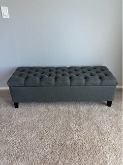 Ottoman / padded bench