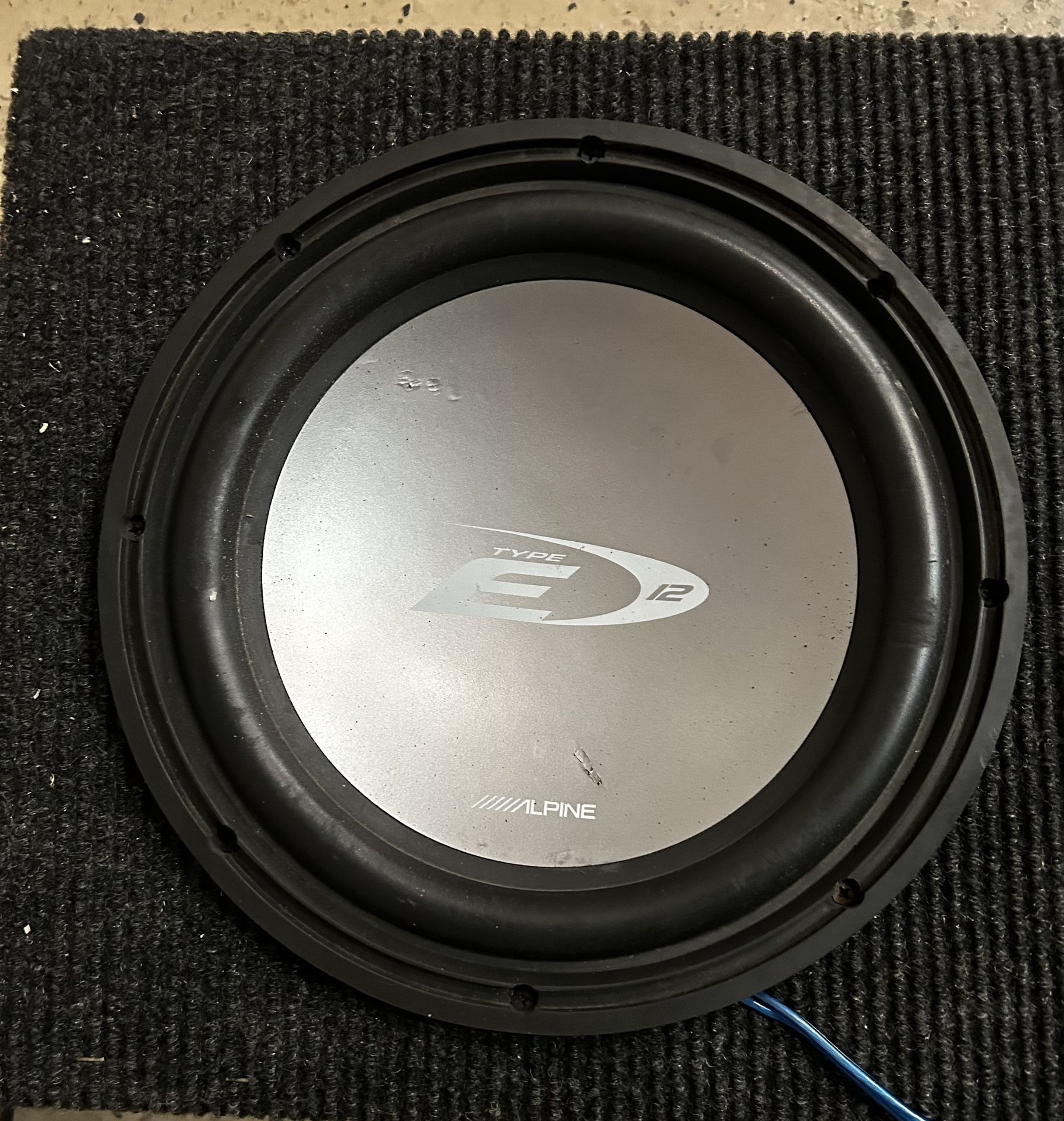 Kicker 12” Subwoofer And 800w Mono Amp for Sale in Chandler, AZ - OfferUp