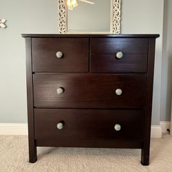 Land of Nod / Crate & Kids Dresser / Changing Table