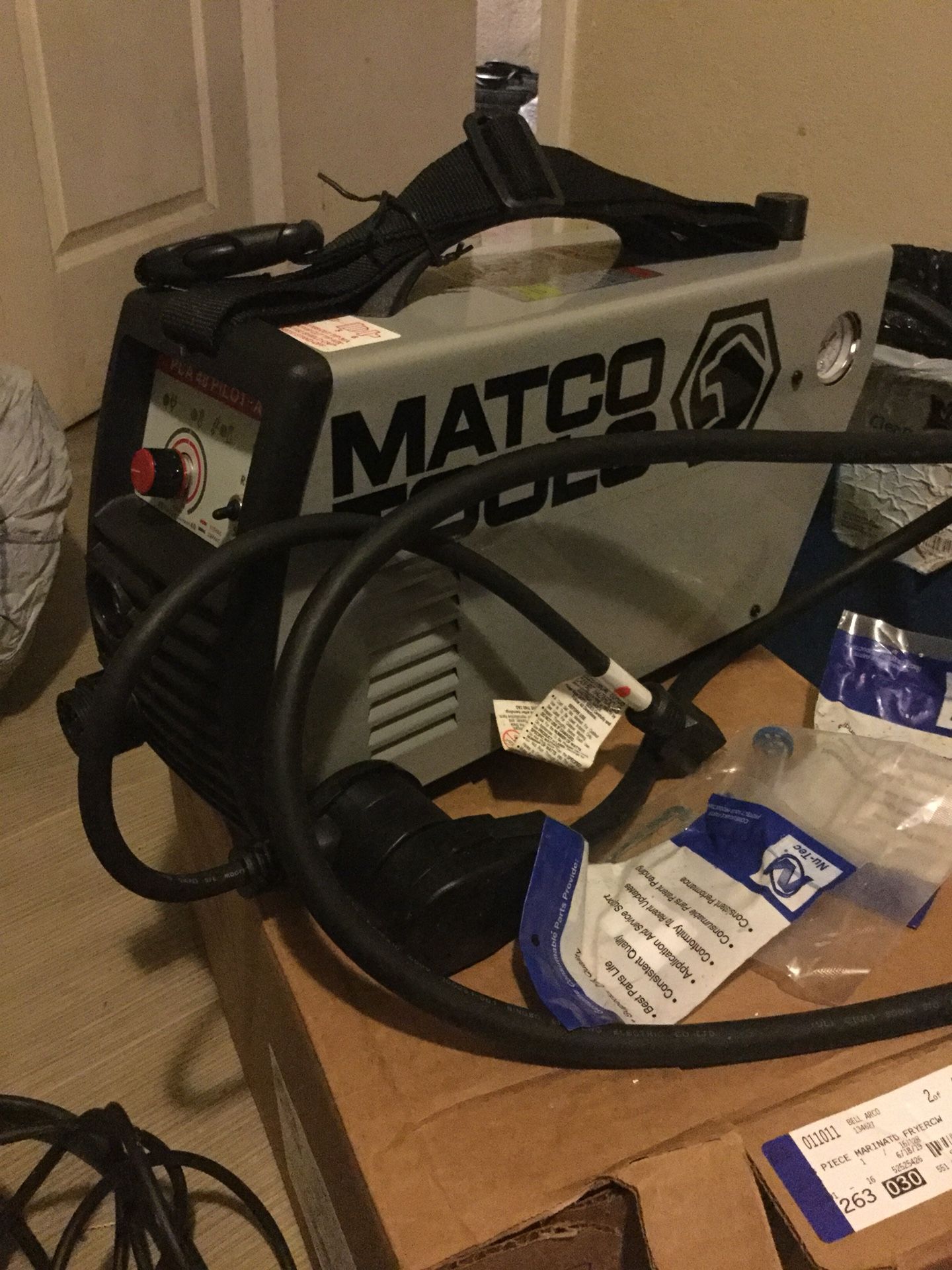 Matco Tools PCA 48 Pilot-Arc 40 AMP Air PLASMA CUTTER 1/2" (110-240V)