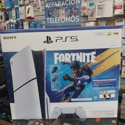 Paquetes de Fortnite para PlayStation 5 (discográfico y digital) disponibles con opciones de pago a plazos.