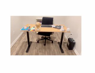 Like- New Flexispot E6  electric standing desk