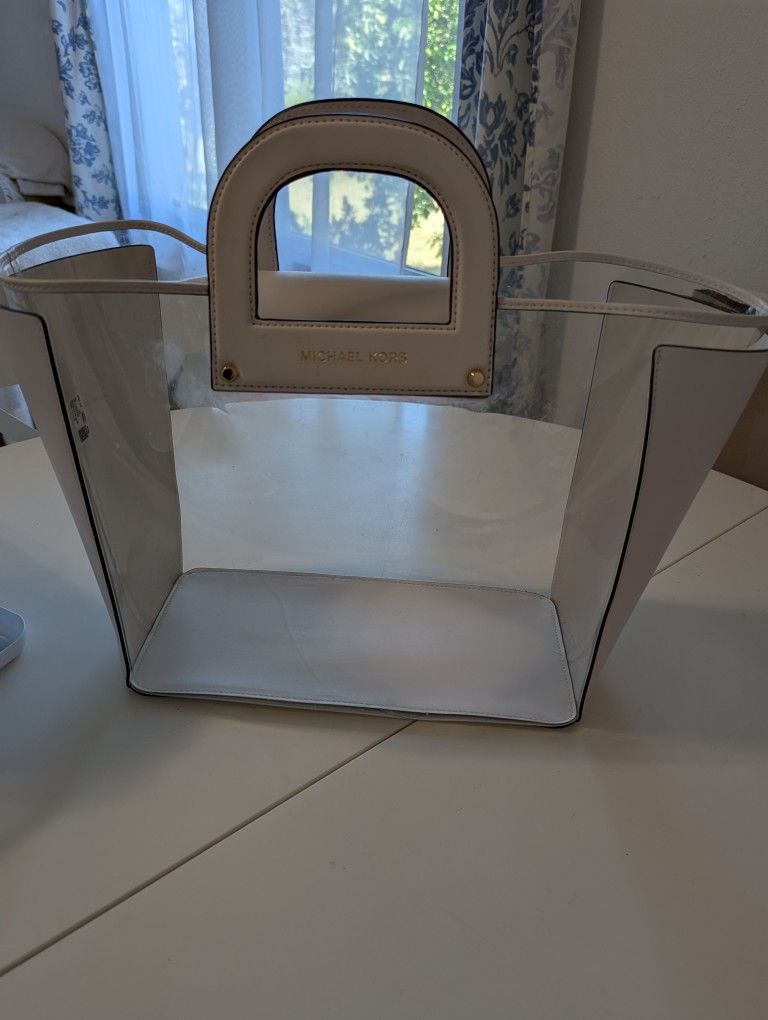 Michael Kors Istanbul Clara XL Carryall Tote Optic White