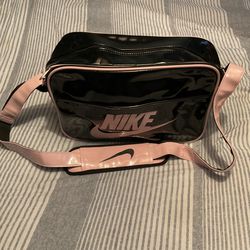 Nike Swoosh Vintage Patent Leather Pink Messenger Crossbody 