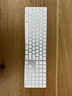 Apple Keyboard (Incl. Numeric Keypad)