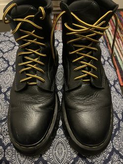 DR AIRWAIR MARTENS