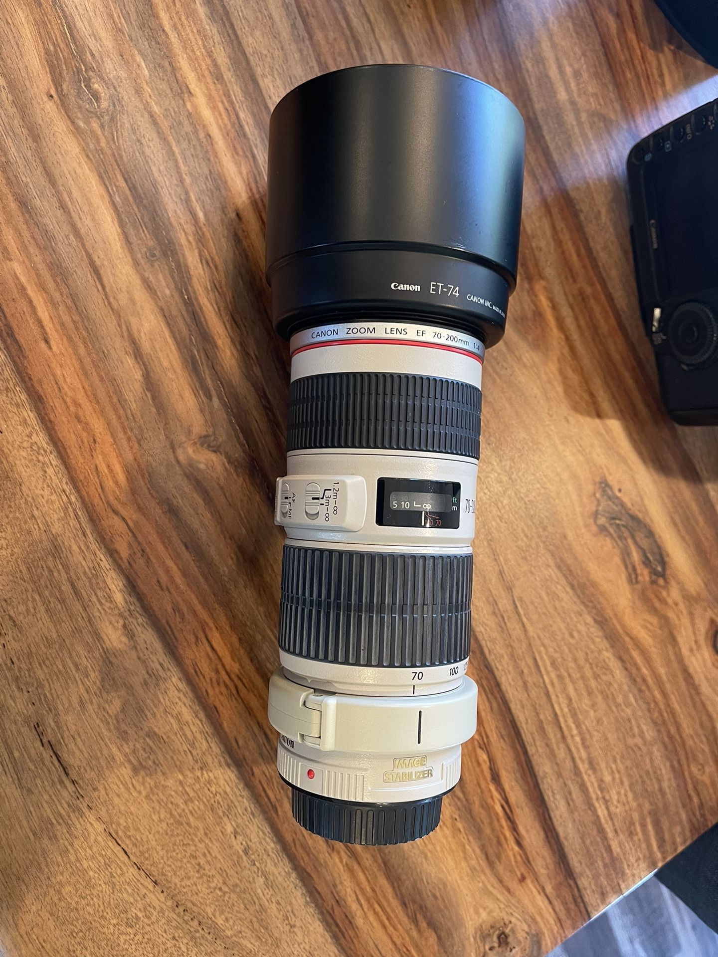 Canon EF 70 - 200 mm 1:4 L IS Lens