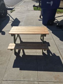 Kids picnic table customized