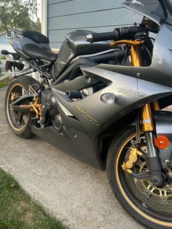 Triumph Daytona 675