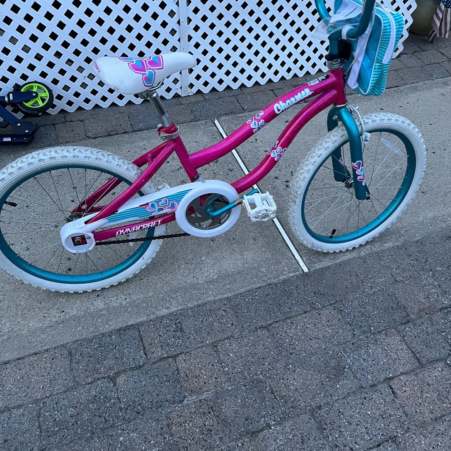 Girls Charmer bicycle for Sale in Belford NJ OfferUp