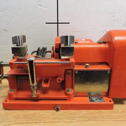 Key Cutting Machine 