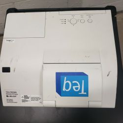 Hitachi 1080P HDMI Projector