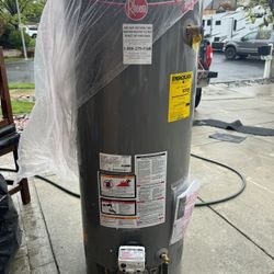 RHEEM 50 Gal. Gas Water Heater (9year Warranty)