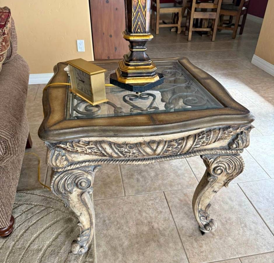 Henredon Furniture Stone Side Table 30” Free Delivery Great Condition