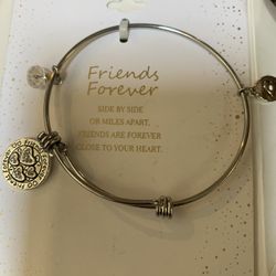 Footnotes Friend Forever Charm Bracelet 