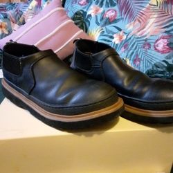 Black Chinook Loafers Size 7