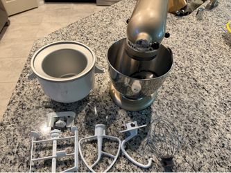 Kitchenaid Tilt mixer with ice cream attachments