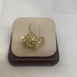 10 K Solid Gold Tx Nugget Ring Size 8  8.4 grams 