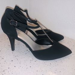 Women’s Black High Heels New Size 11