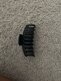 Black Matte Hair Claw Clip
