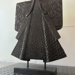Vintage Austin Productions Kimono Sculpture Statue - Brown/Maroon - 21"x15”