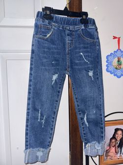 Boys Distressed Blue Jeans 👖✨