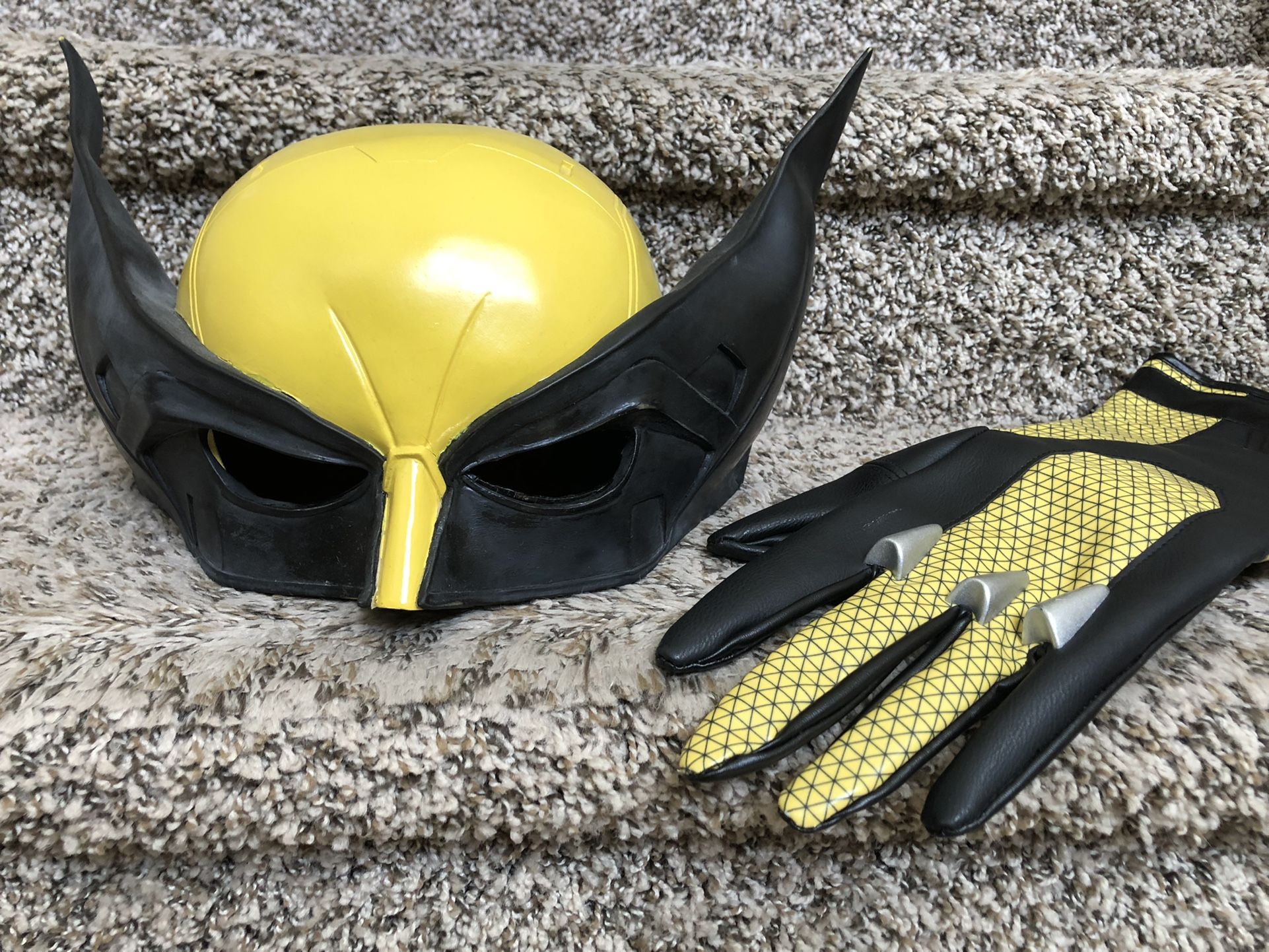 Wolverine Cowl