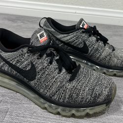 Nike Air Max FlyKnit Oreo