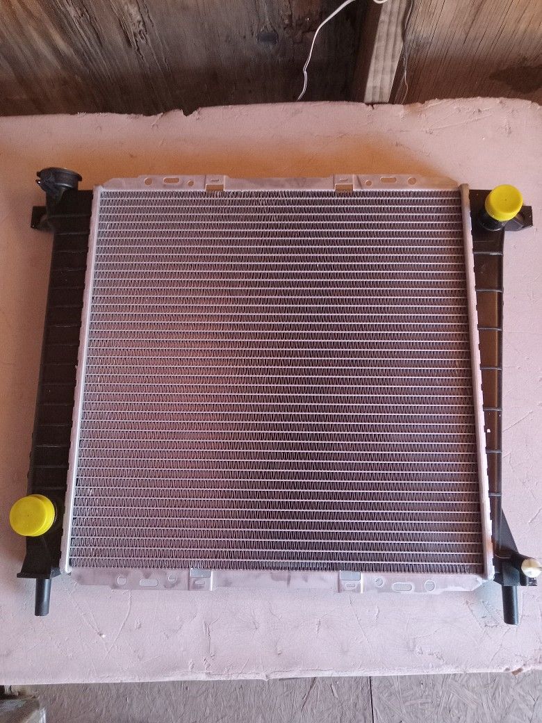 1985-to- 1994 Radiator Ford Ranger-explorer-bronco II