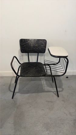 Mid-Century Modern Gossip Chair