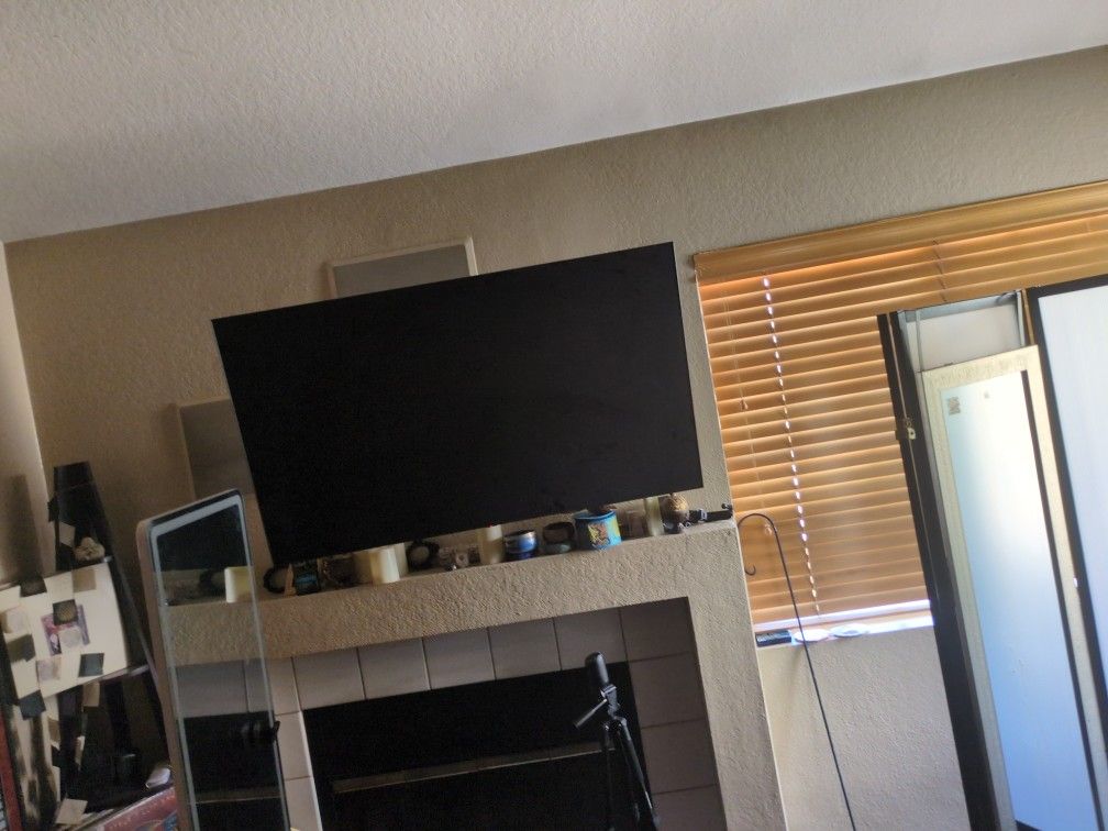 LG 65 Inch OLED TV + Mount 