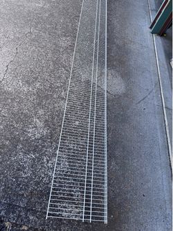 6 Wire shelves with mounting brackets