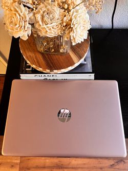 HP 17.3” Touchscreen Laptop – 8GB RAM / 1TB – Charger