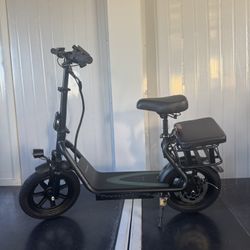 Electric scooter