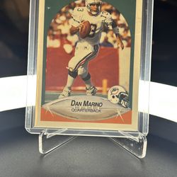 Dan Marino vintage 1990 fleer NFL card
