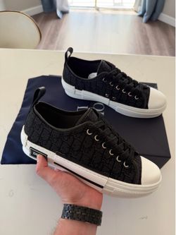 G5 Chistian Dior Shoes