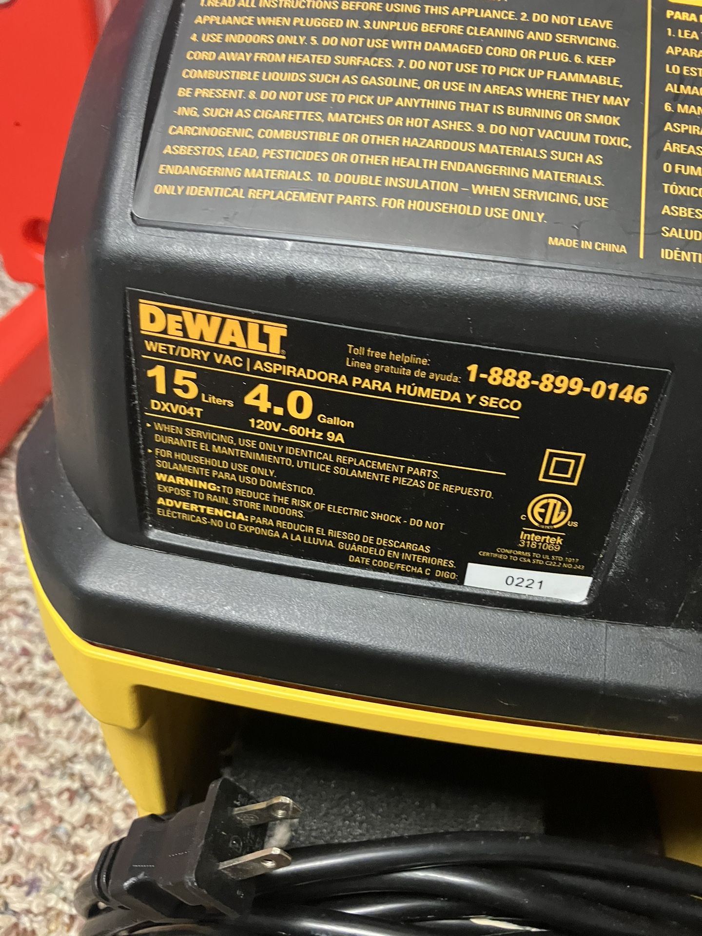 Dewalt   Vacuum 