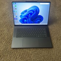 Lenovo Yoga Slim 7i Aura Edition 