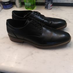 Van Heusen Memory foam Dress Shoes Leather 10m Mens