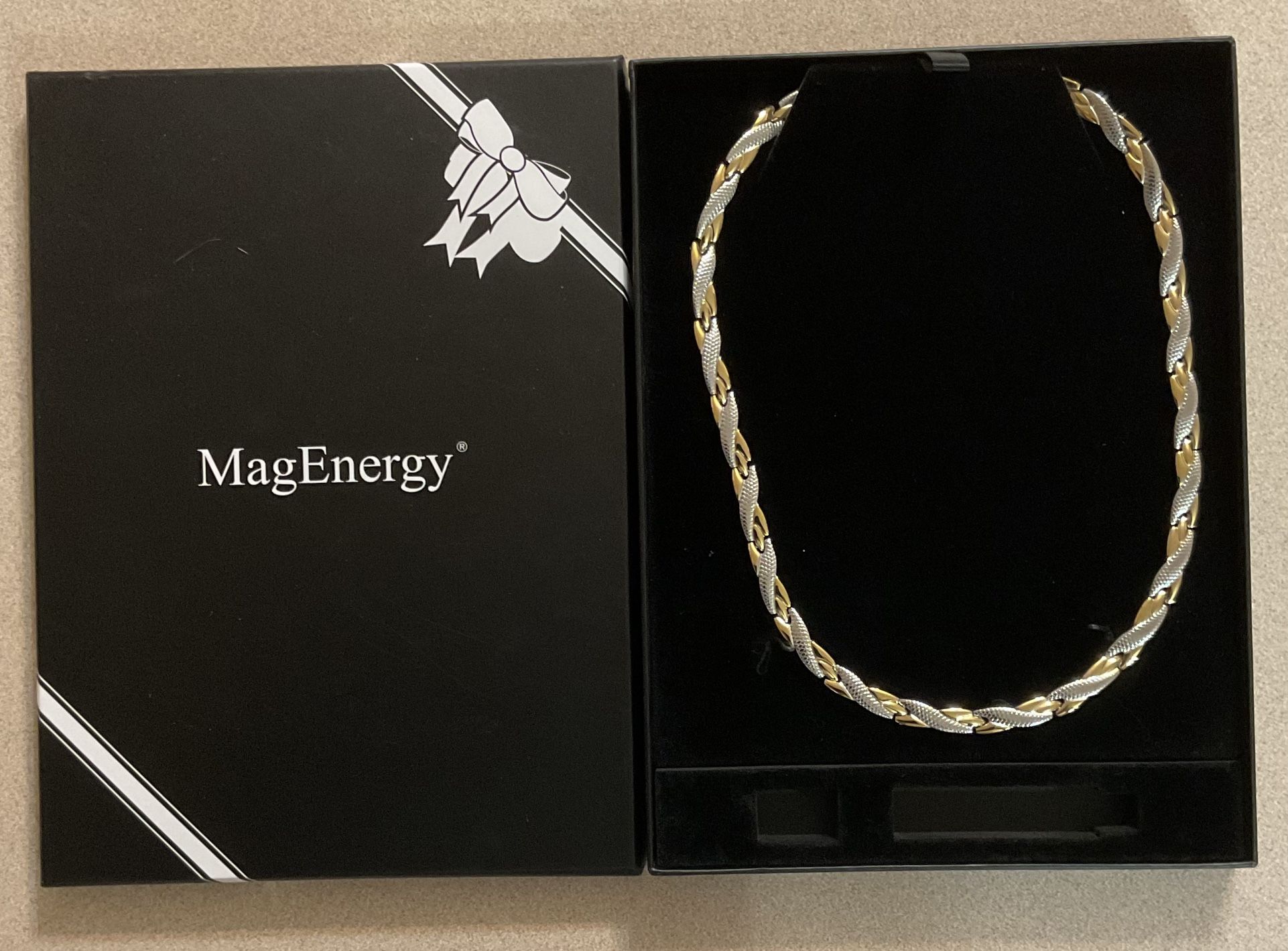 New MagEnergy Necklace Beautiful