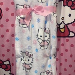 Hello Kitty Throw 