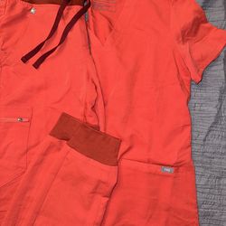 XS Women’s FIGS Scrubs Set