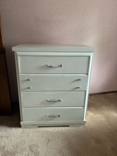 IKEA TYSSEDAL 4-drawer chest/dresser
