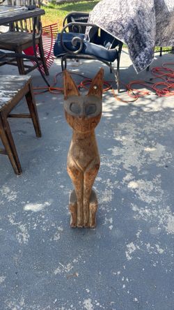 Wooden cat one piece of wood