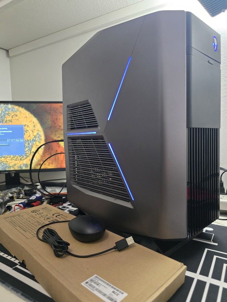 Alienware aurora r5 gaming pc desktop computer intel i5-6600, gtx 980, 16 gb ram, keyboard and mouse