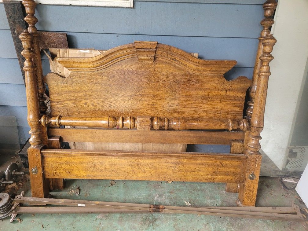 Sturdy Queen Sized Wood Bed Frame