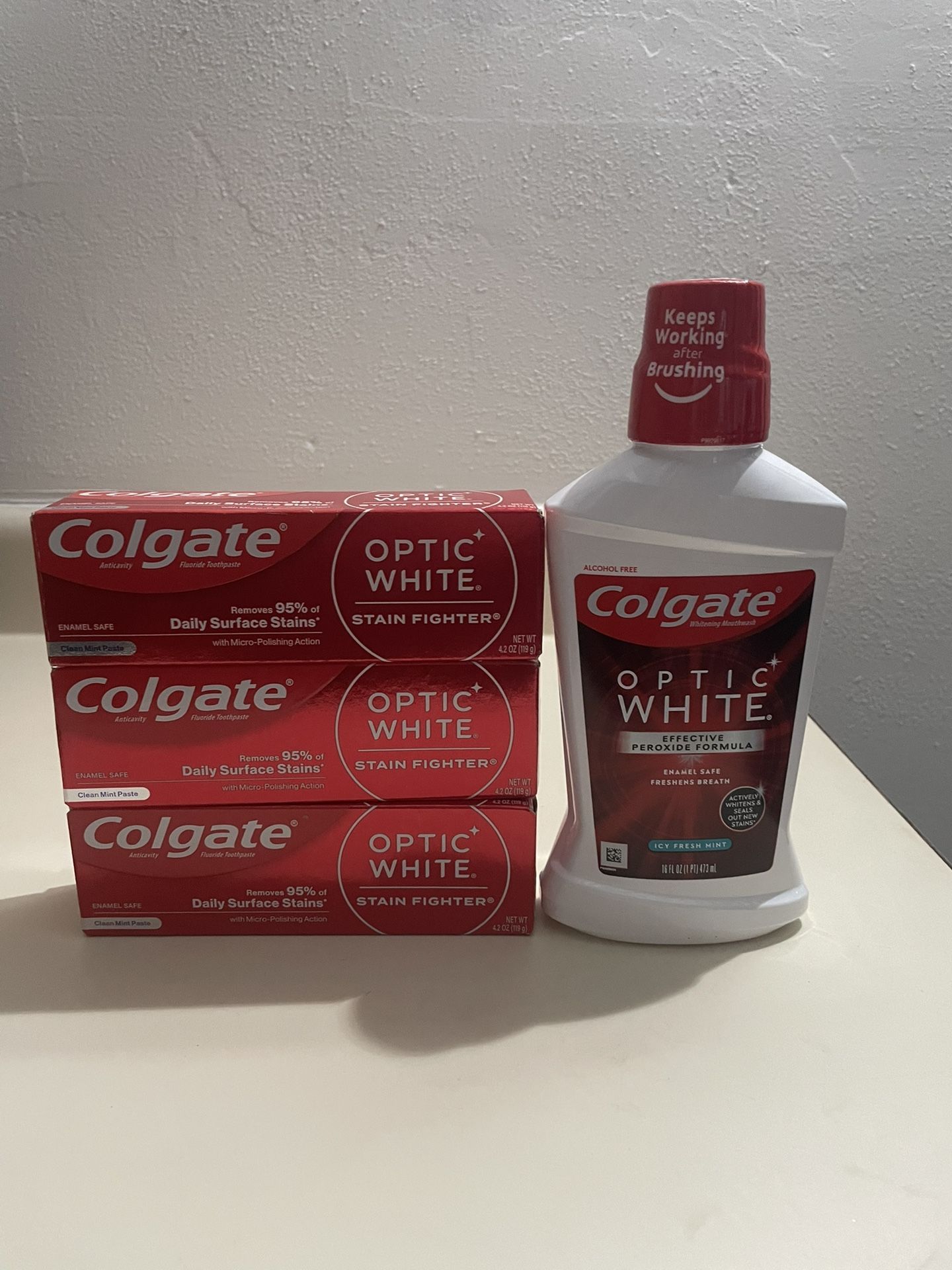 Colgate Optic White Bundle